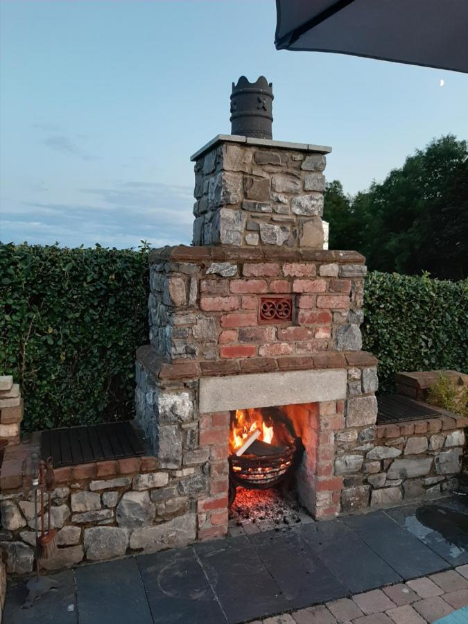 Riverside Lodge Carlingford Exterior photo