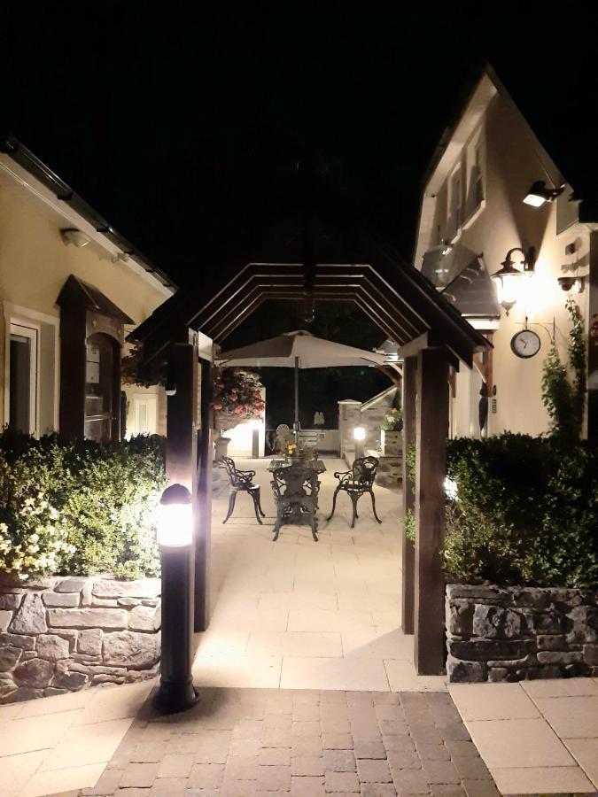 Riverside Lodge Carlingford Exterior photo